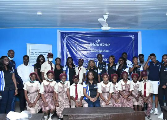 MAINONE SUPPORTS HOST COMMUNITY AS IT RENOVATES SCHOOL IN LAGOS